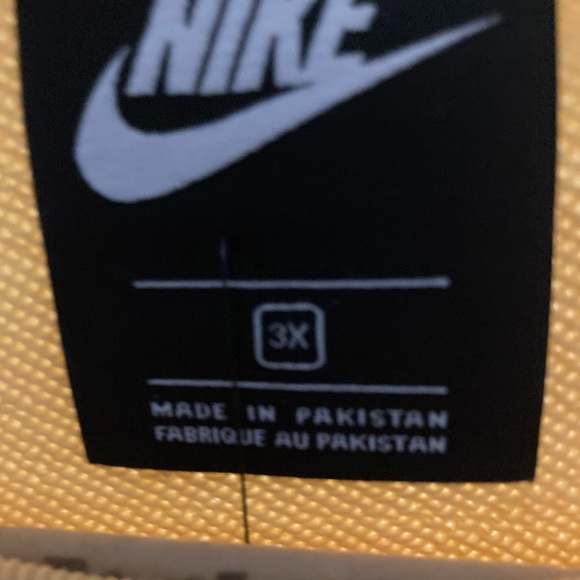 Nike Plus Size Sweater - Picture 4 of 9